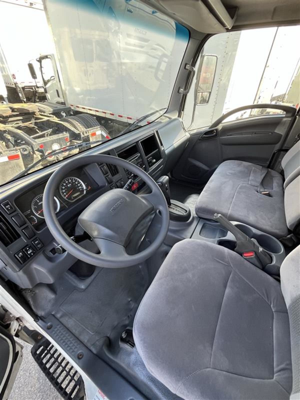 2017 Isuzu NPR HD 685136