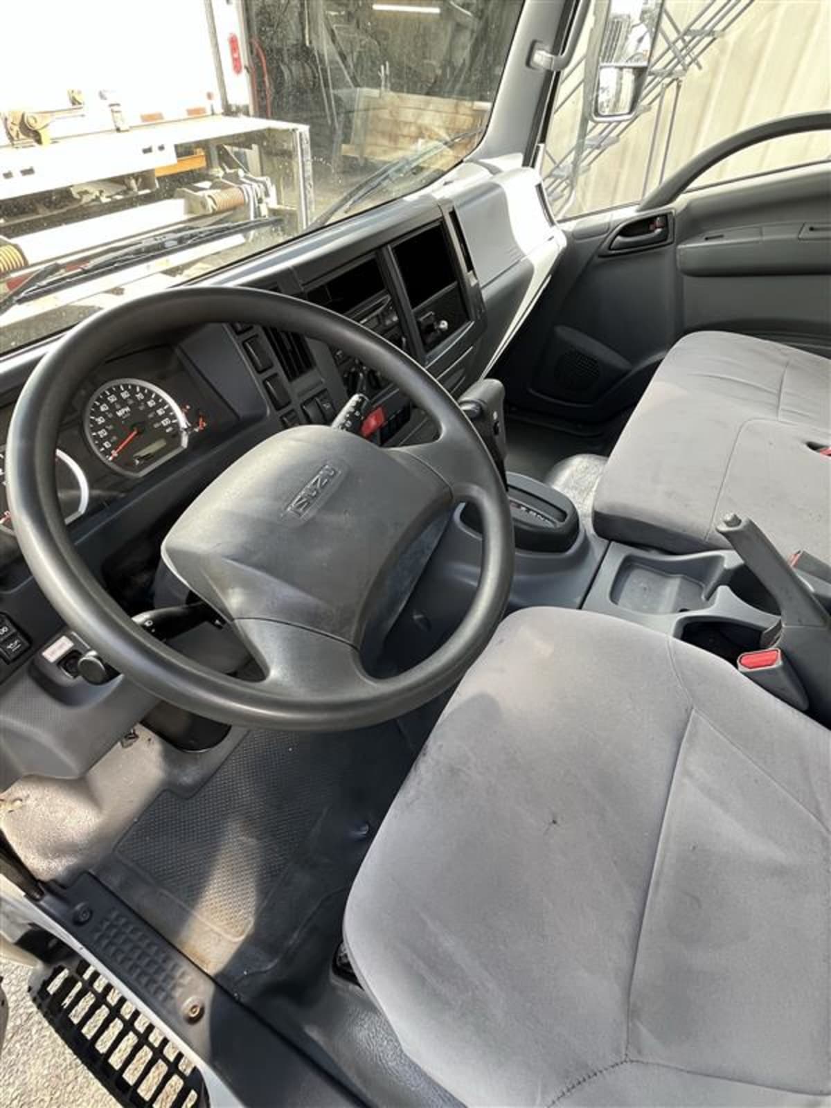 2017 Isuzu NPR HD 685143