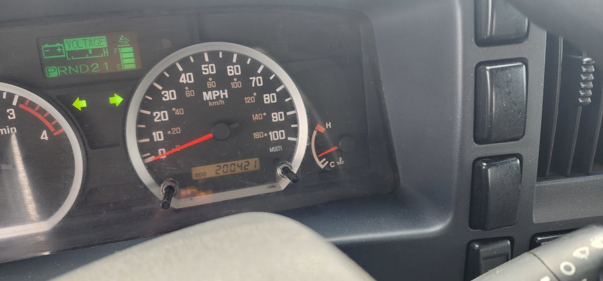 2017 Isuzu NPR HD 685165