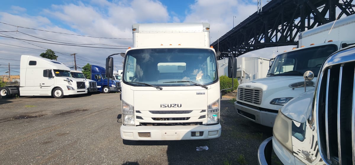2017 Isuzu NPR HD 685165