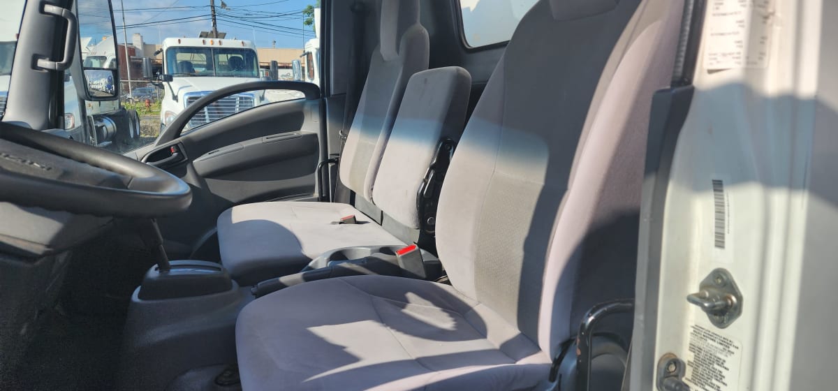 2017 Isuzu NPR HD 685165