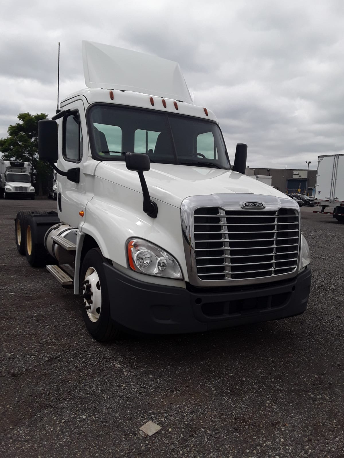 2018 Freightliner/Mercedes CASCADIA 125 685182