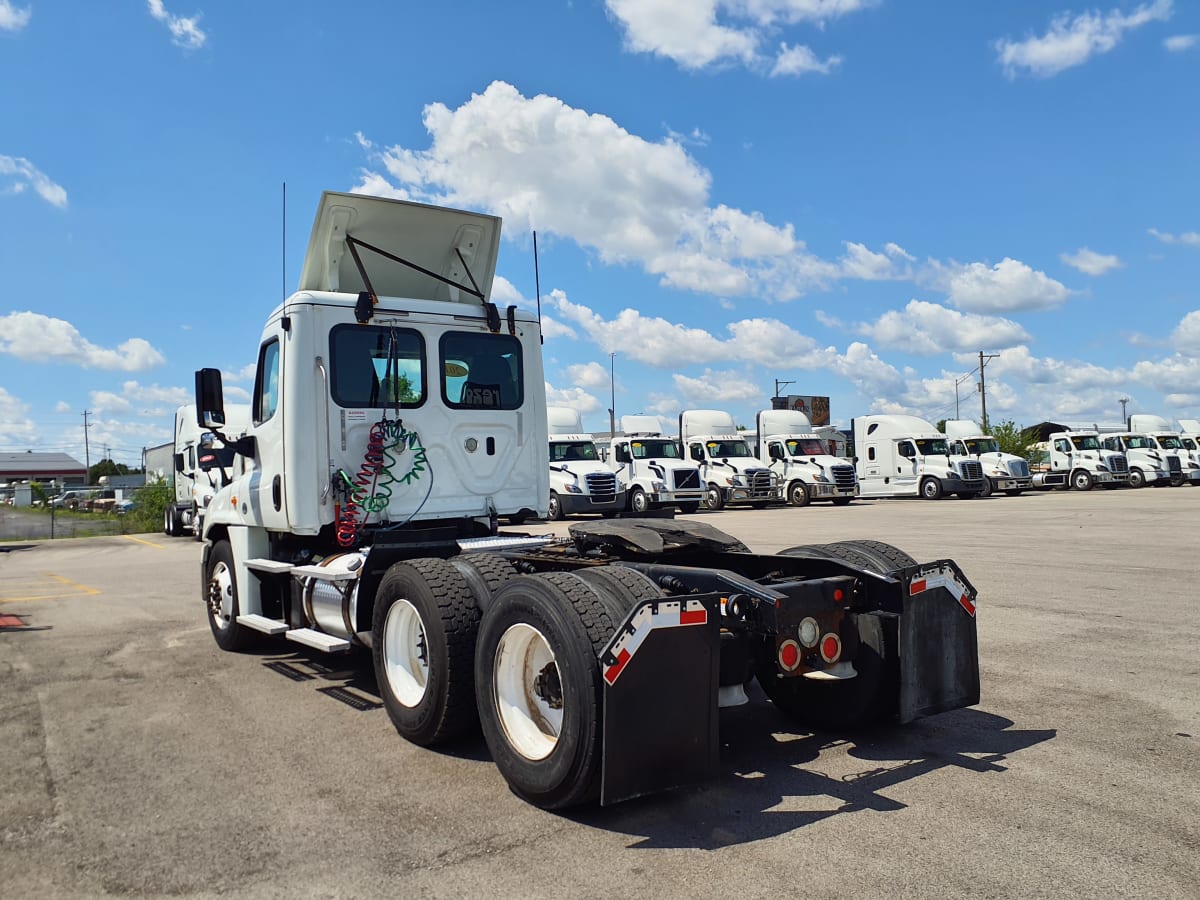 2018 Freightliner/Mercedes CASCADIA 125 685189