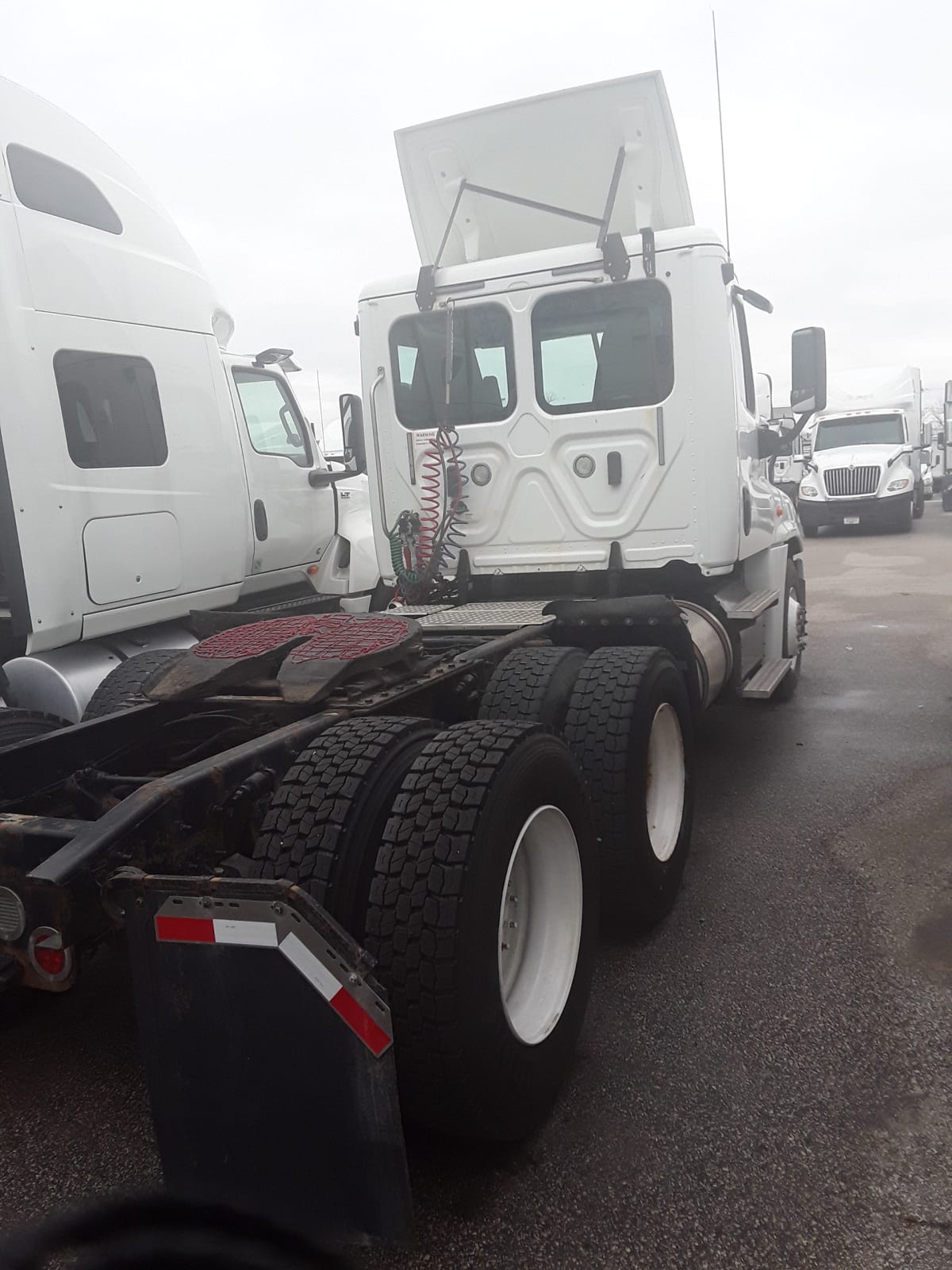 2018 Freightliner/Mercedes CASCADIA 125 685190