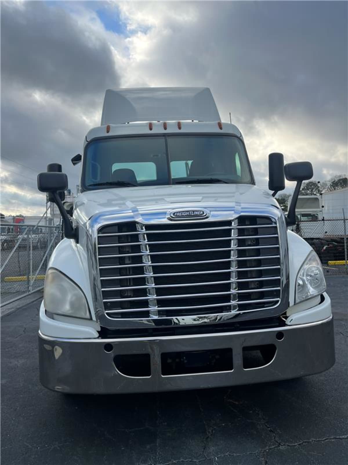 2018 Freightliner/Mercedes CASCADIA 125 685194