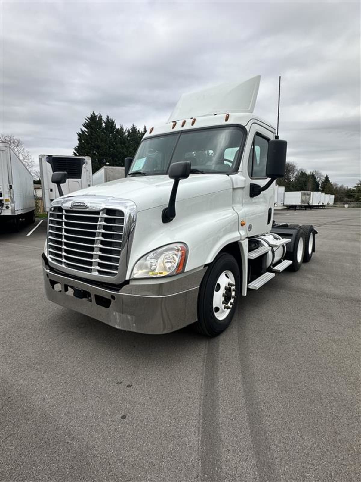 2018 Freightliner/Mercedes CASCADIA 125 685208