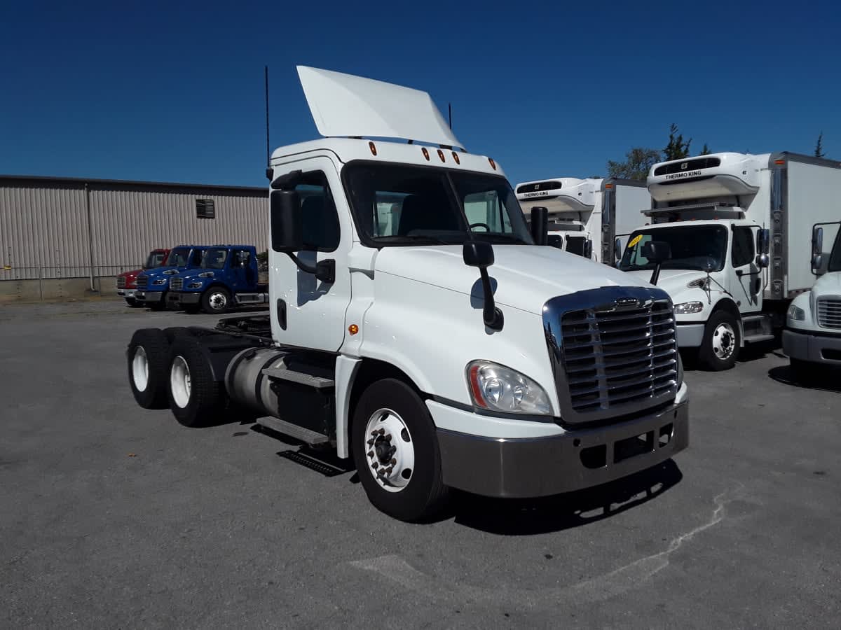 2018 Freightliner Cascadia in La Vergne, TN — photo 3