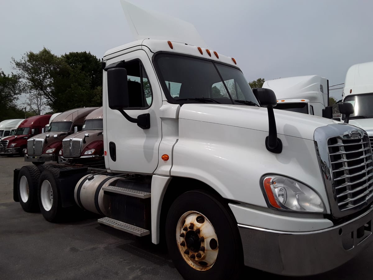 2018 Freightliner/Mercedes CASCADIA 125 685213