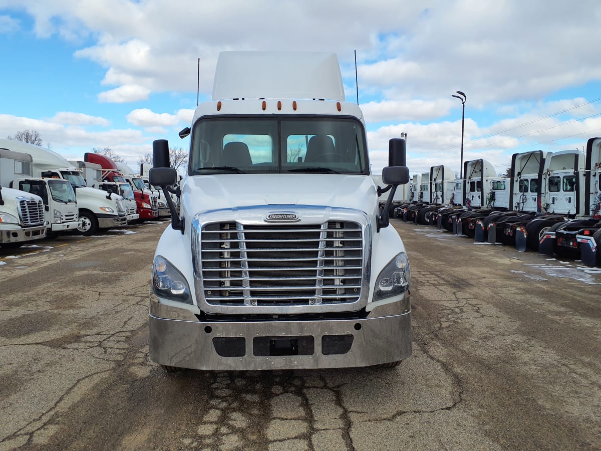 2018 Freightliner/Mercedes CASCADIA 125 685220