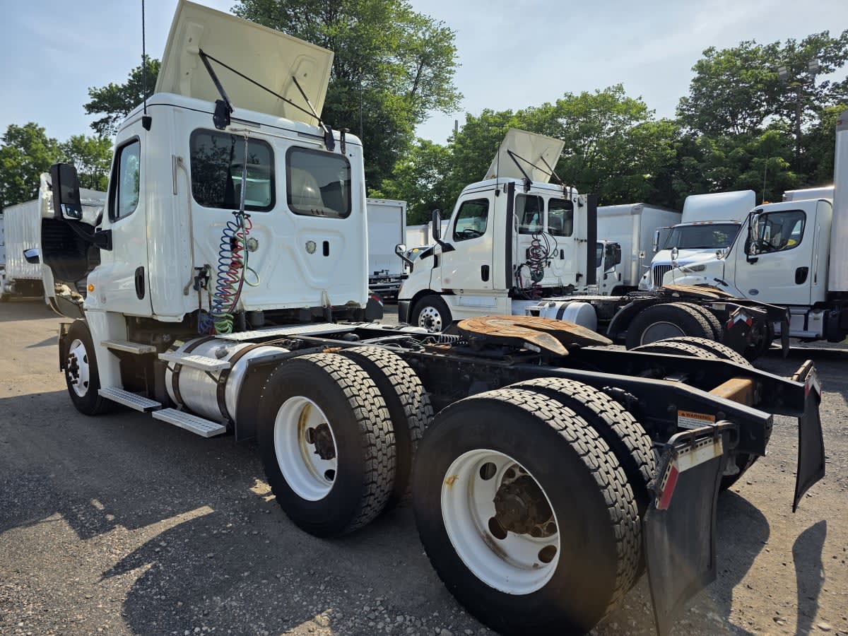 2018 Freightliner CASCADIA 125 685222