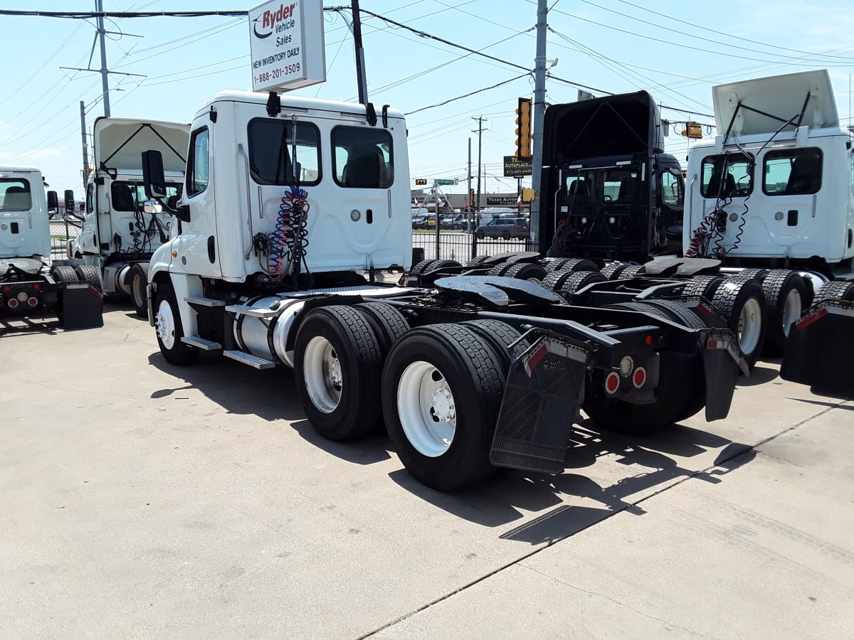 2018 Freightliner/Mercedes CASCADIA 125 685231