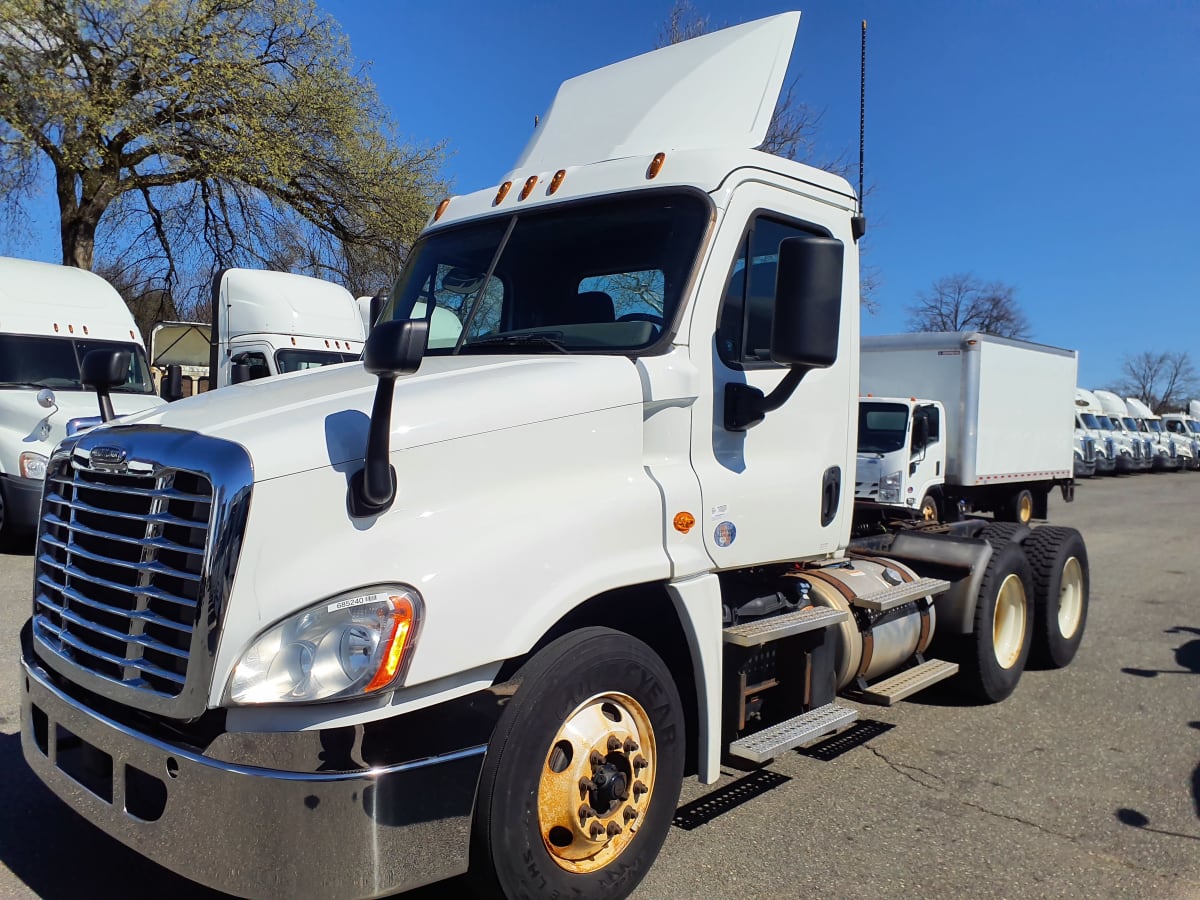 2018 Freightliner/Mercedes CASCADIA 125 685240