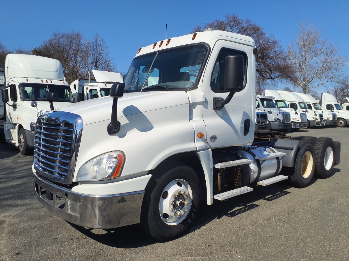 2018 Freightliner/Mercedes CASCADIA 125 685242