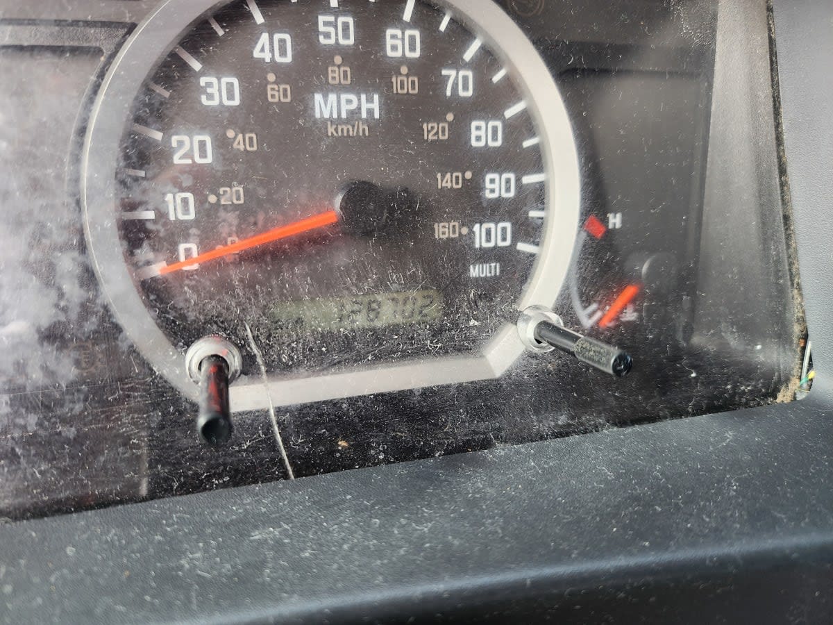 2017 Isuzu - image 11