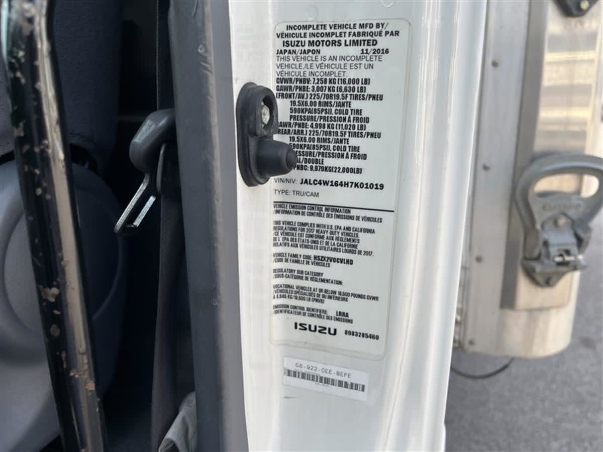 2017 Isuzu NPR 685272