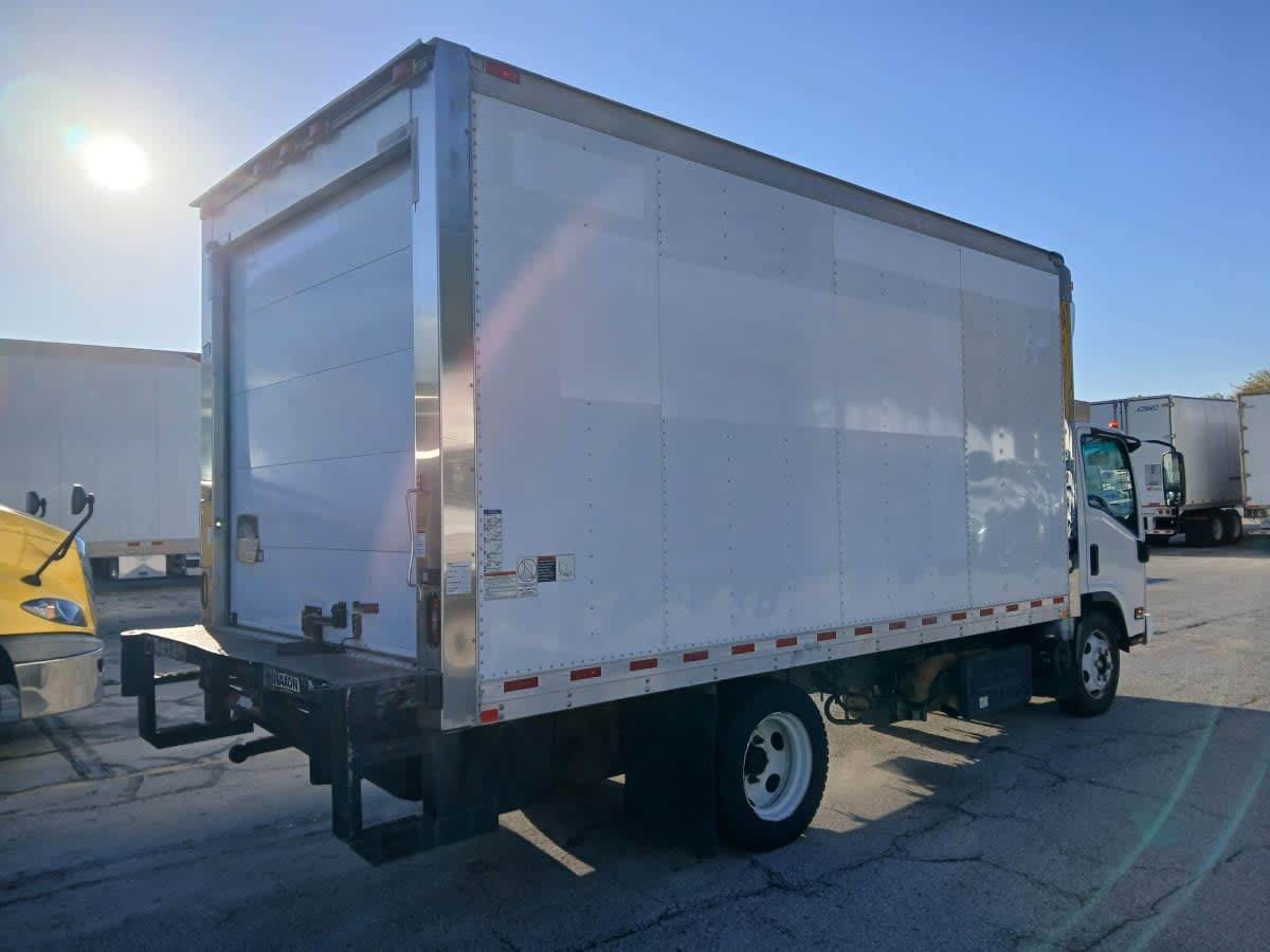 2017 Isuzu NPR 685285