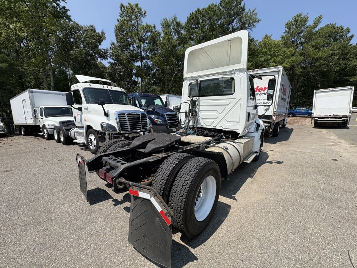 2018 International ProStar in Ashland, VA — photo 4