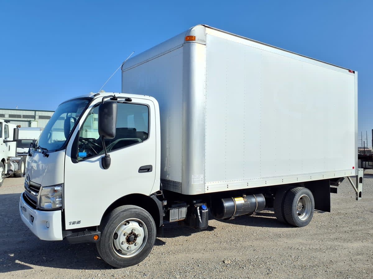 2018 Hino HINO 195 685383 2018 Hino HINO 195 685383