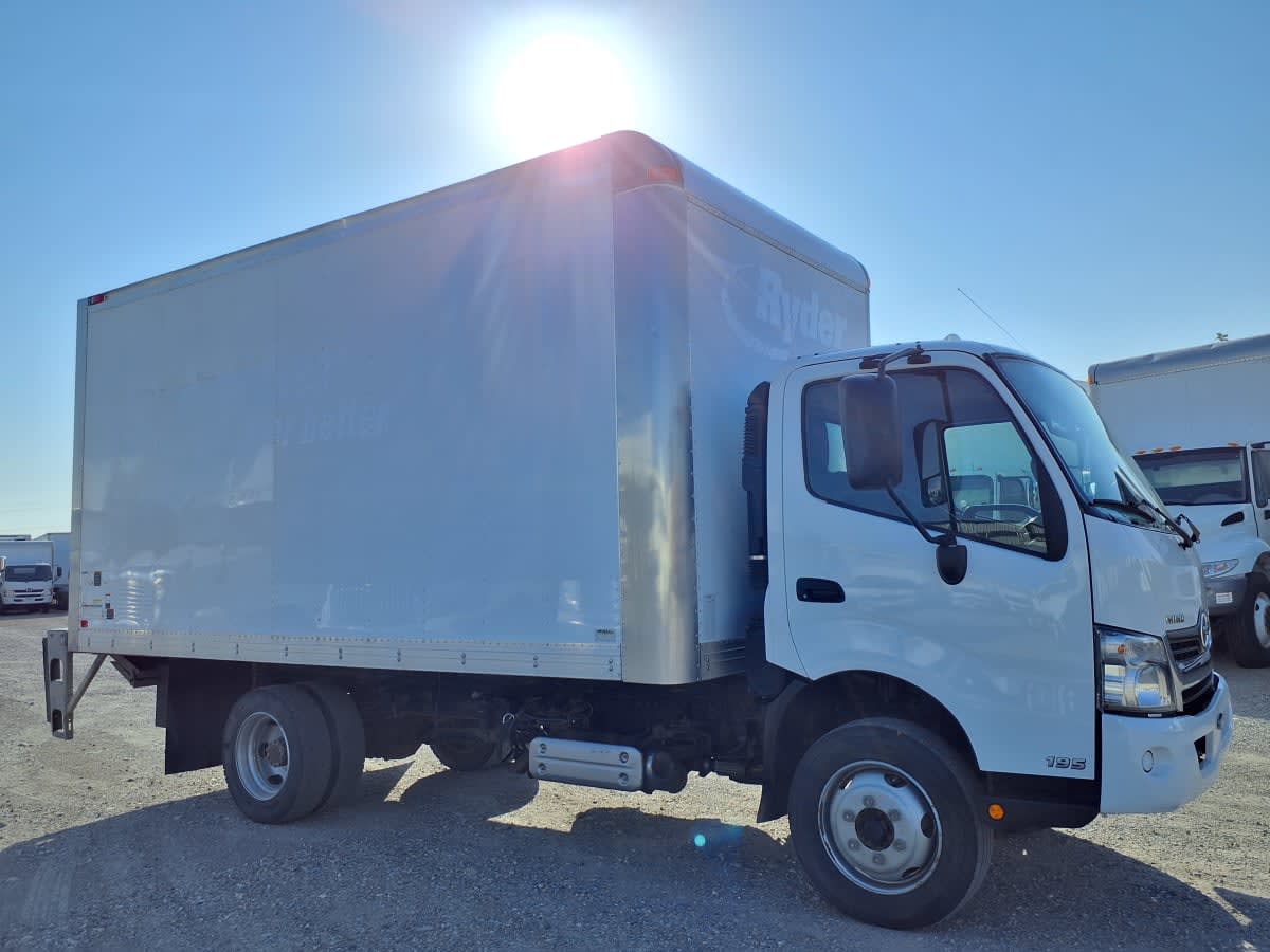 2018 Hino HINO 195 685383