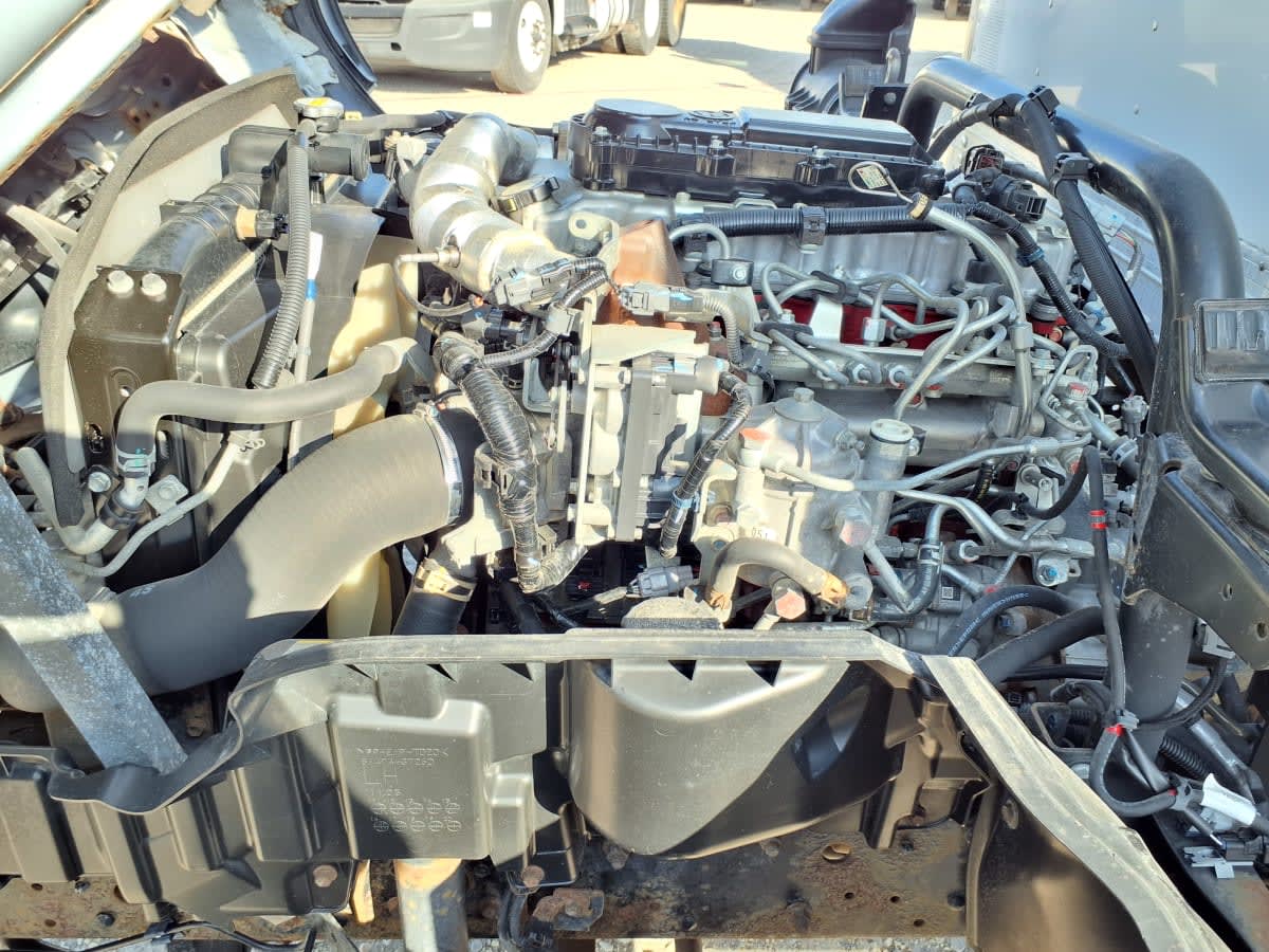 2018 Hino HINO 195 685383