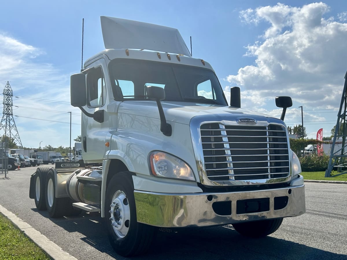2018 Freightliner/Mercedes CASCADIA 125 685438