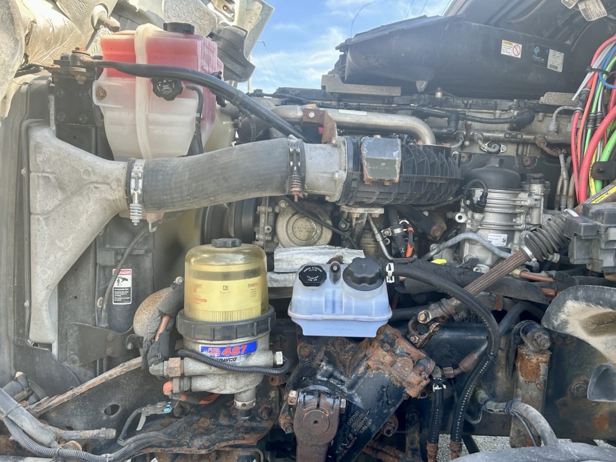 2018 Freightliner/Mercedes CASCADIA 125 685438