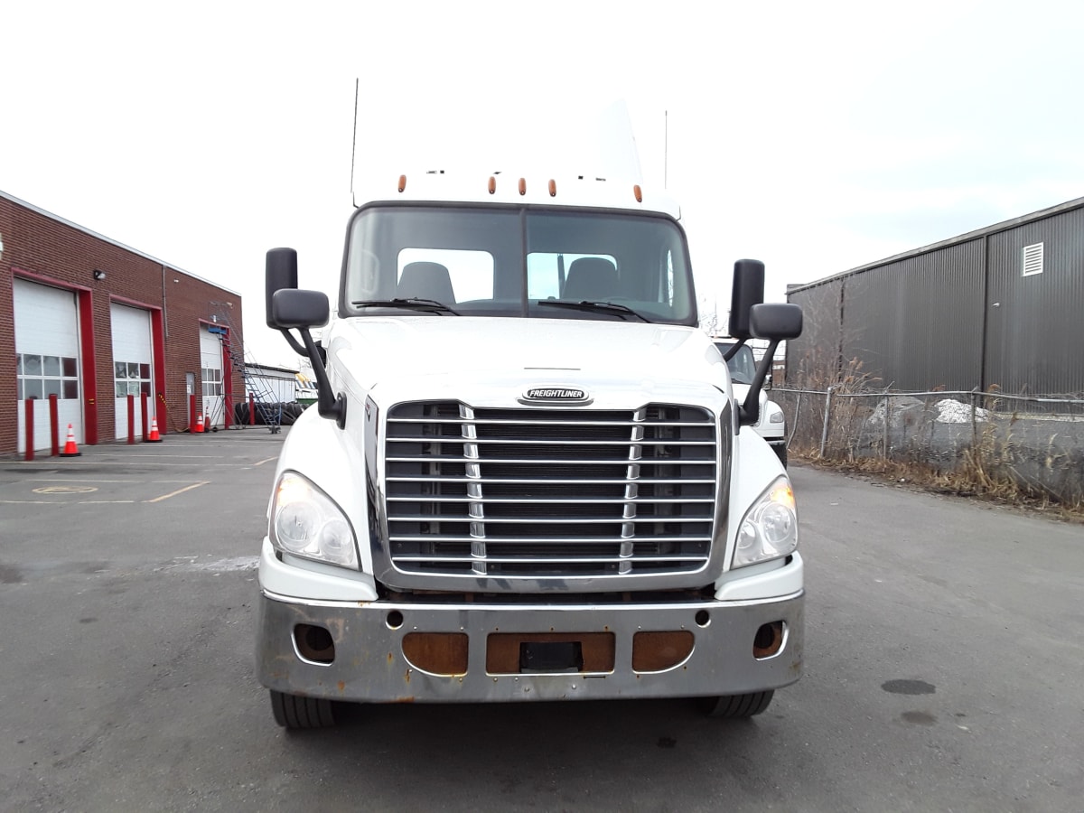 2018 Freightliner/Mercedes CASCADIA 125 685439