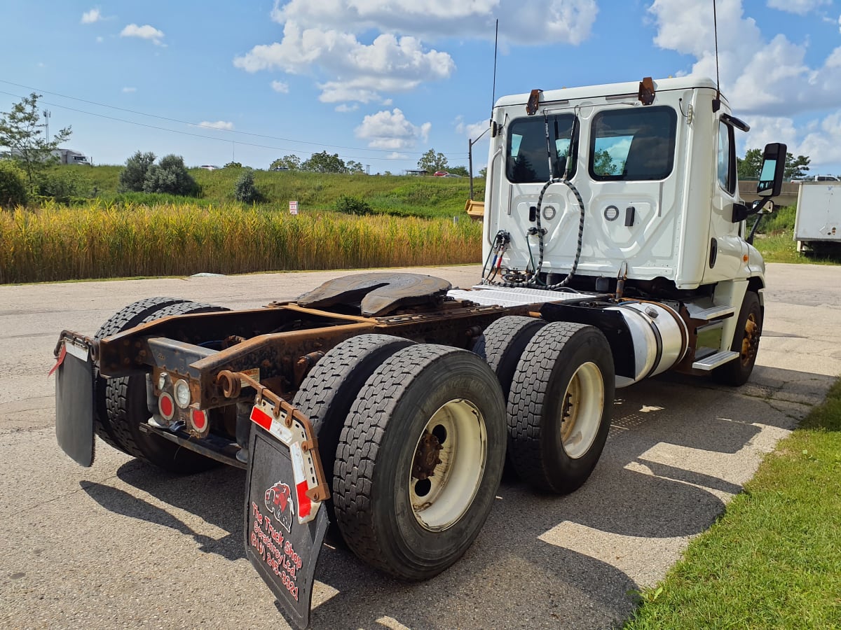 2018 Freightliner/Mercedes CASCADIA 125 685448