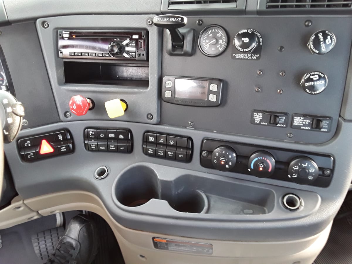 2018 Freightliner/Mercedes CASCADIA 125 685474