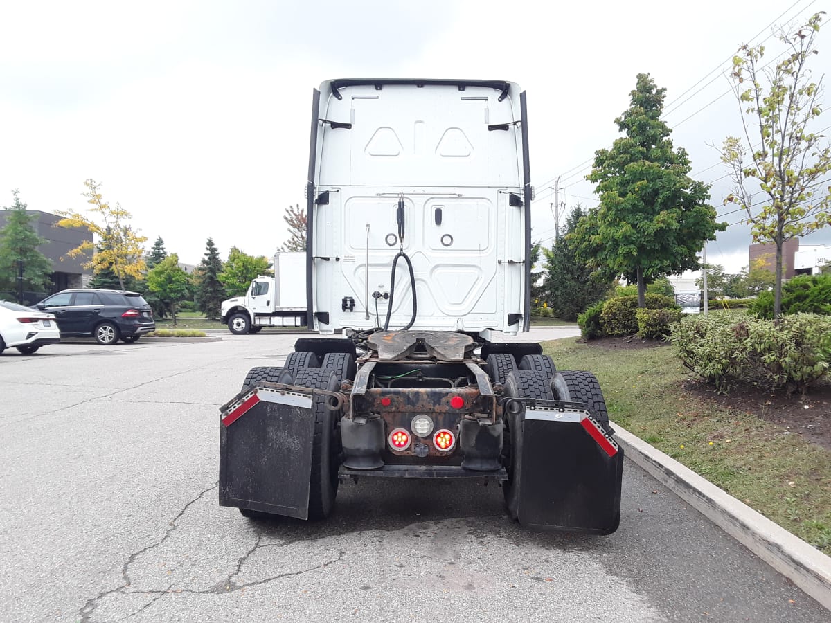 2018 Freightliner/Mercedes CASCADIA 125 685485