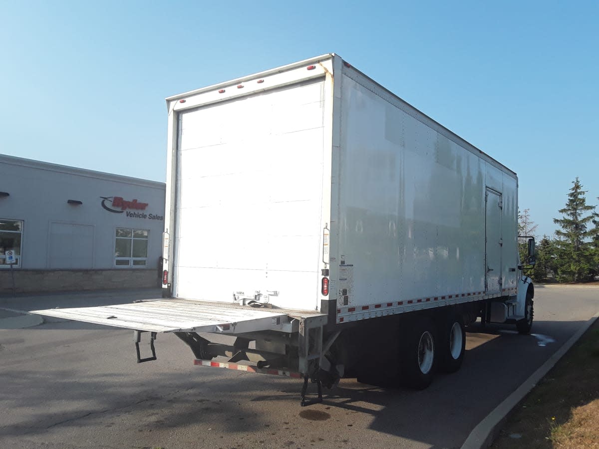 2018 Freightliner M2 106 685519