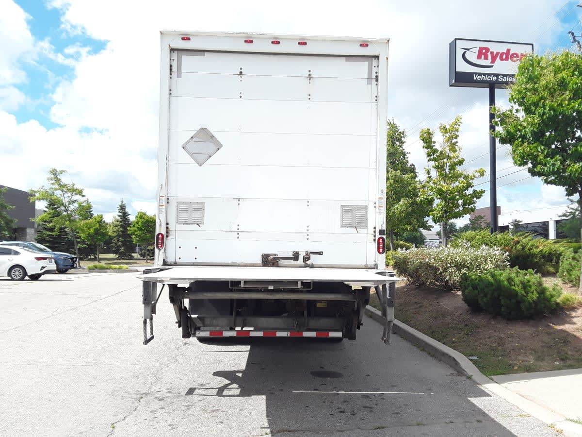 2018 Freightliner M2 106 685570