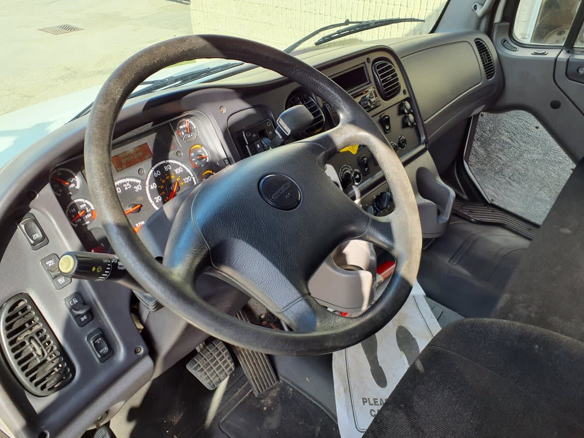 2018 Freightliner/Mercedes M2 106 685571