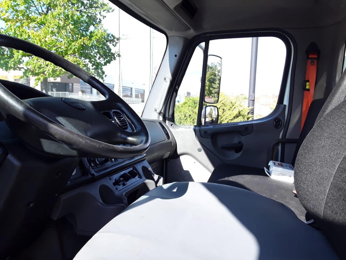 2018 Freightliner/Mercedes M2 106 685596