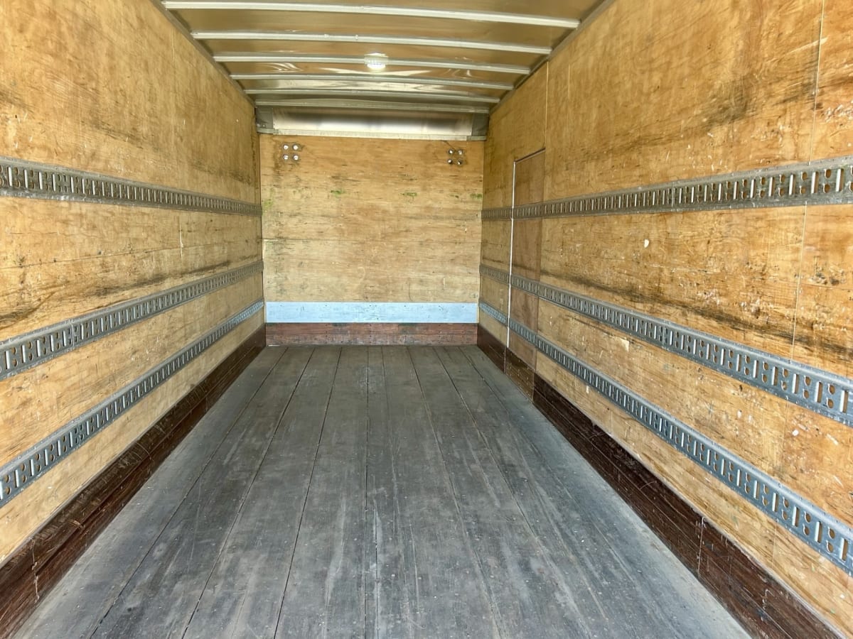 2018 Freightliner/Mercedes M2 106 685599