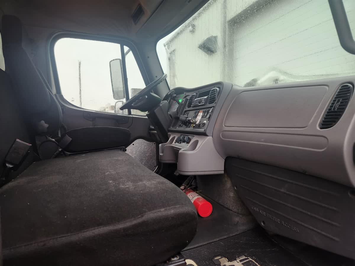 2018 Freightliner/Mercedes M2 106 685620
