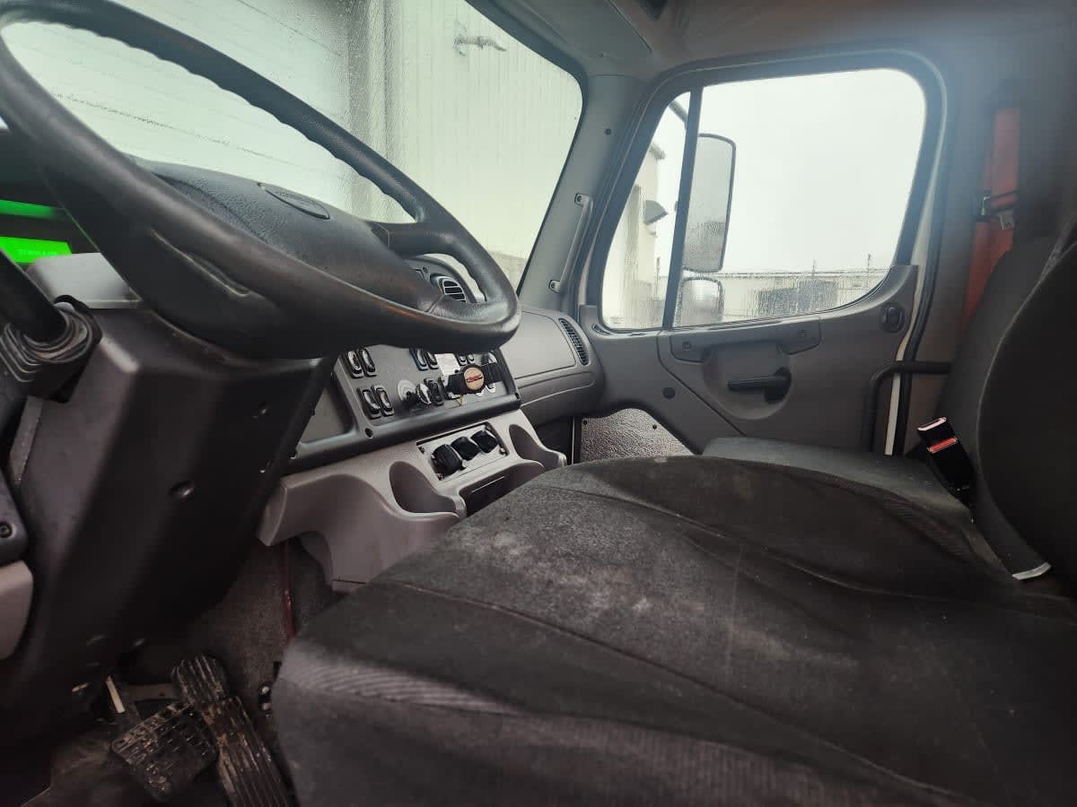 2018 Freightliner/Mercedes M2 106 685620