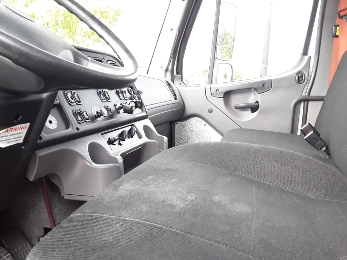 2018 Freightliner/Mercedes M2 106 685638