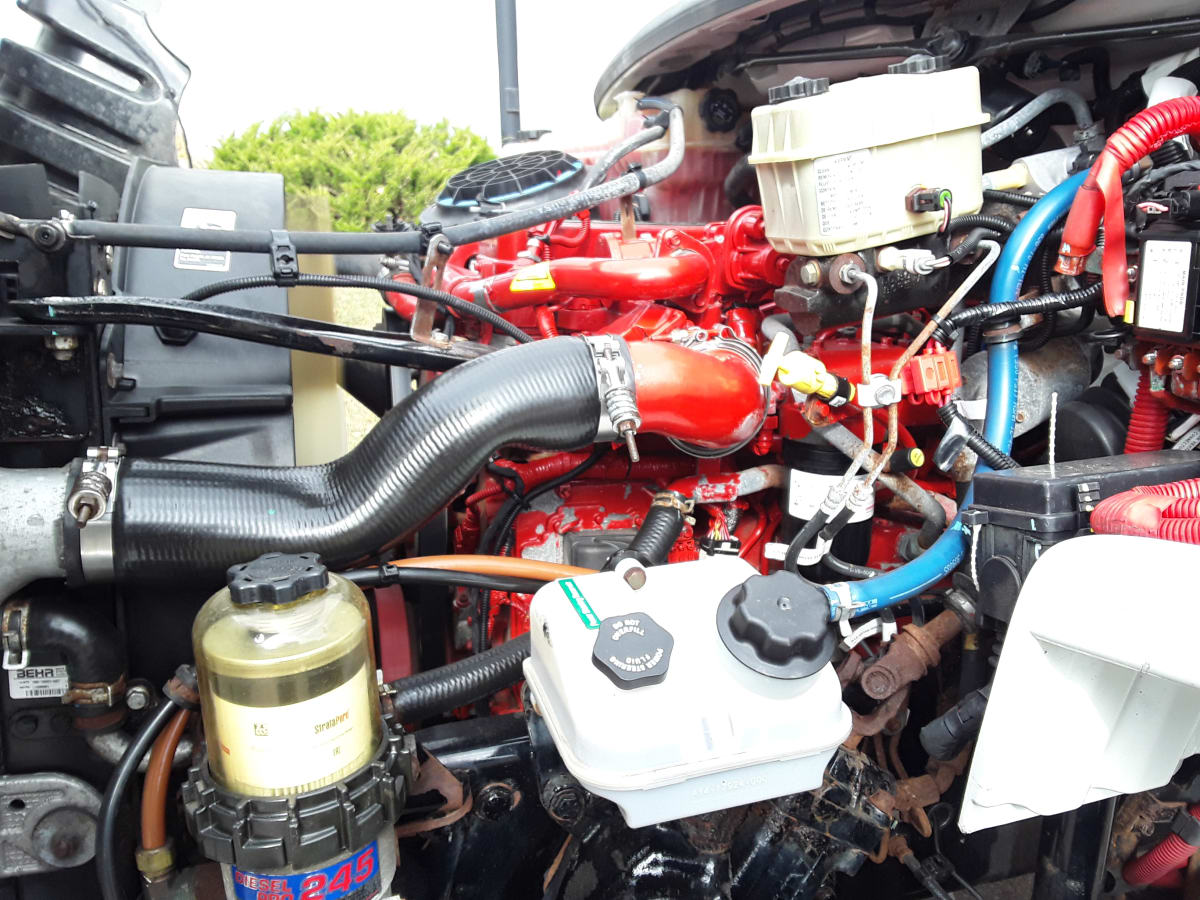 2018 Freightliner/Mercedes M2 106 685638