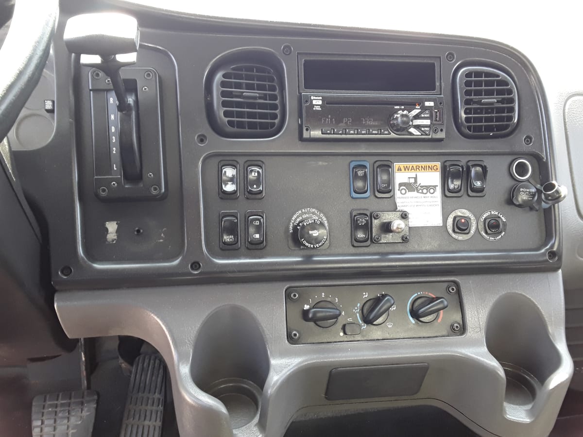 2018 Freightliner/Mercedes M2 106 685641