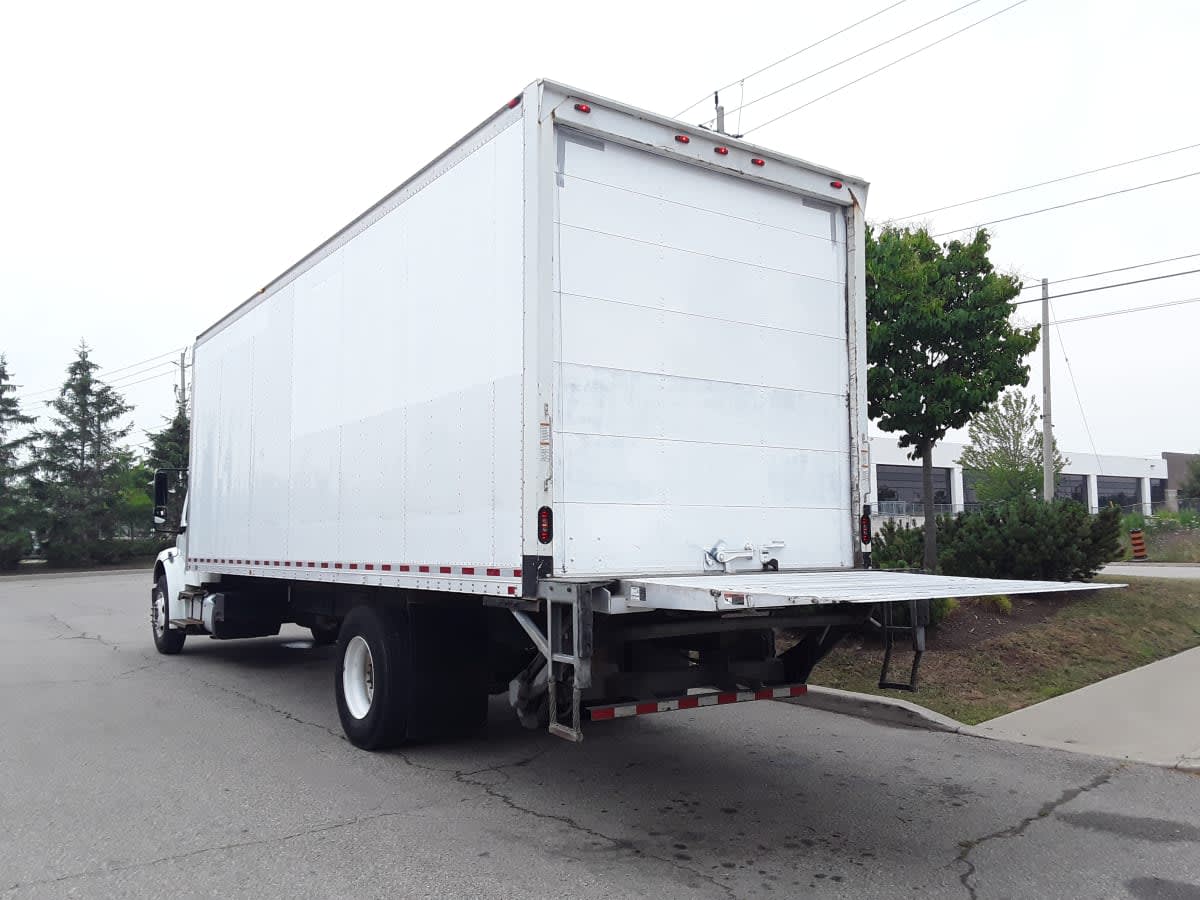 2018 Freightliner M2 106 685643
