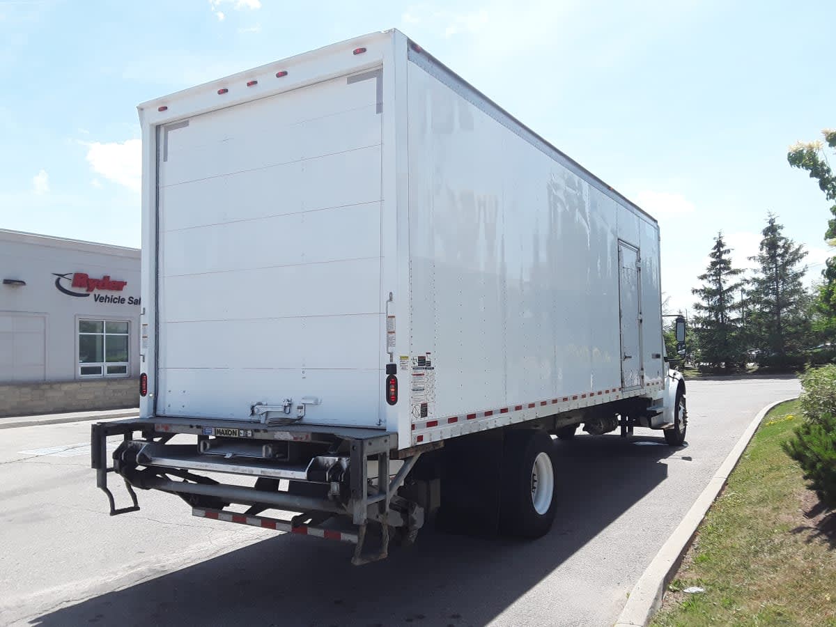 2018 Freightliner M2 106 685644