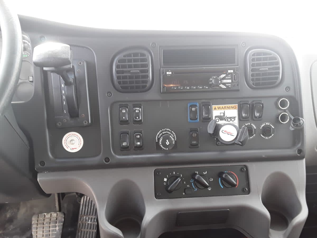 2018 Freightliner/Mercedes M2 106 685660