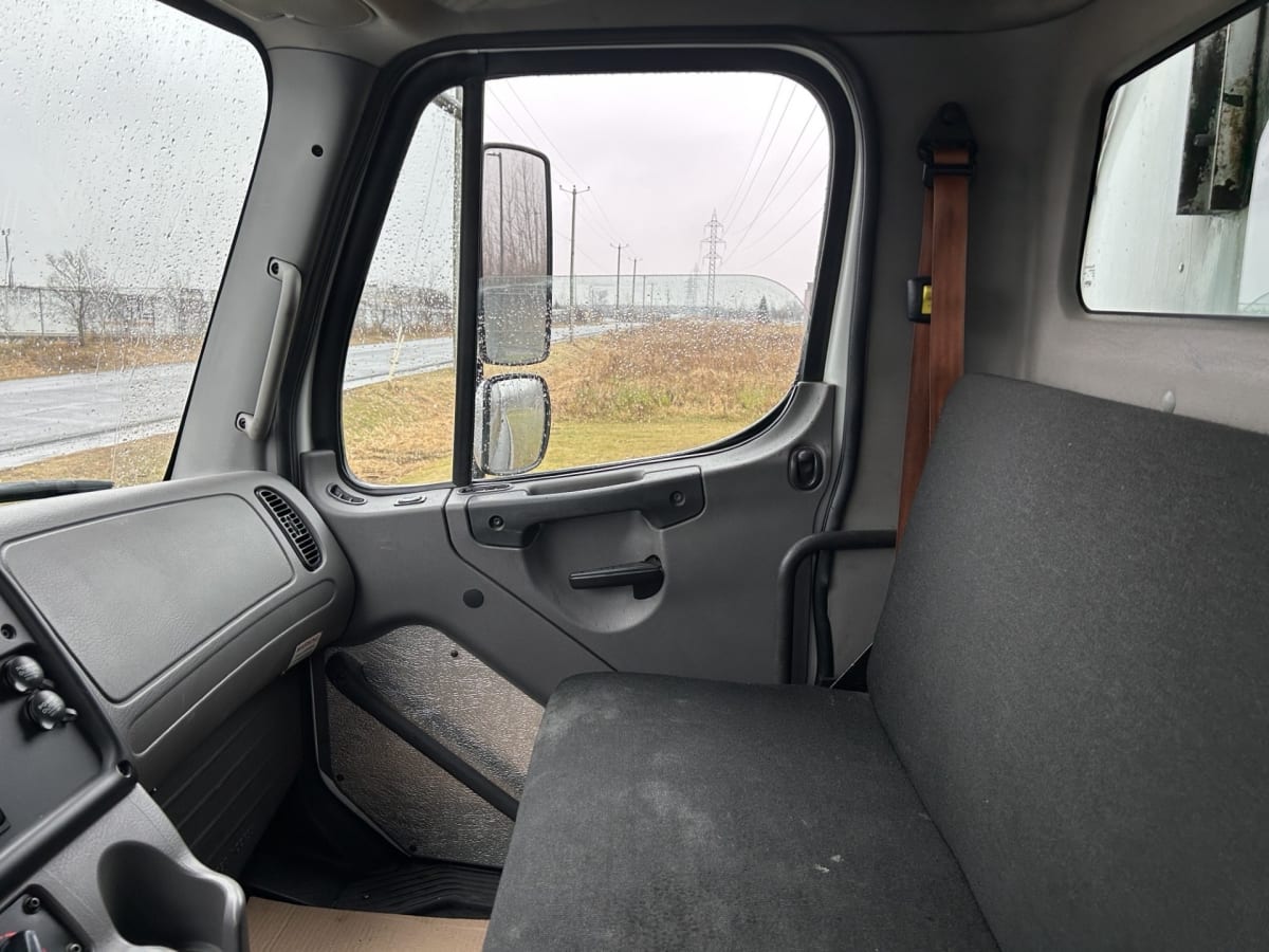 2018 Freightliner/Mercedes M2 106 685696