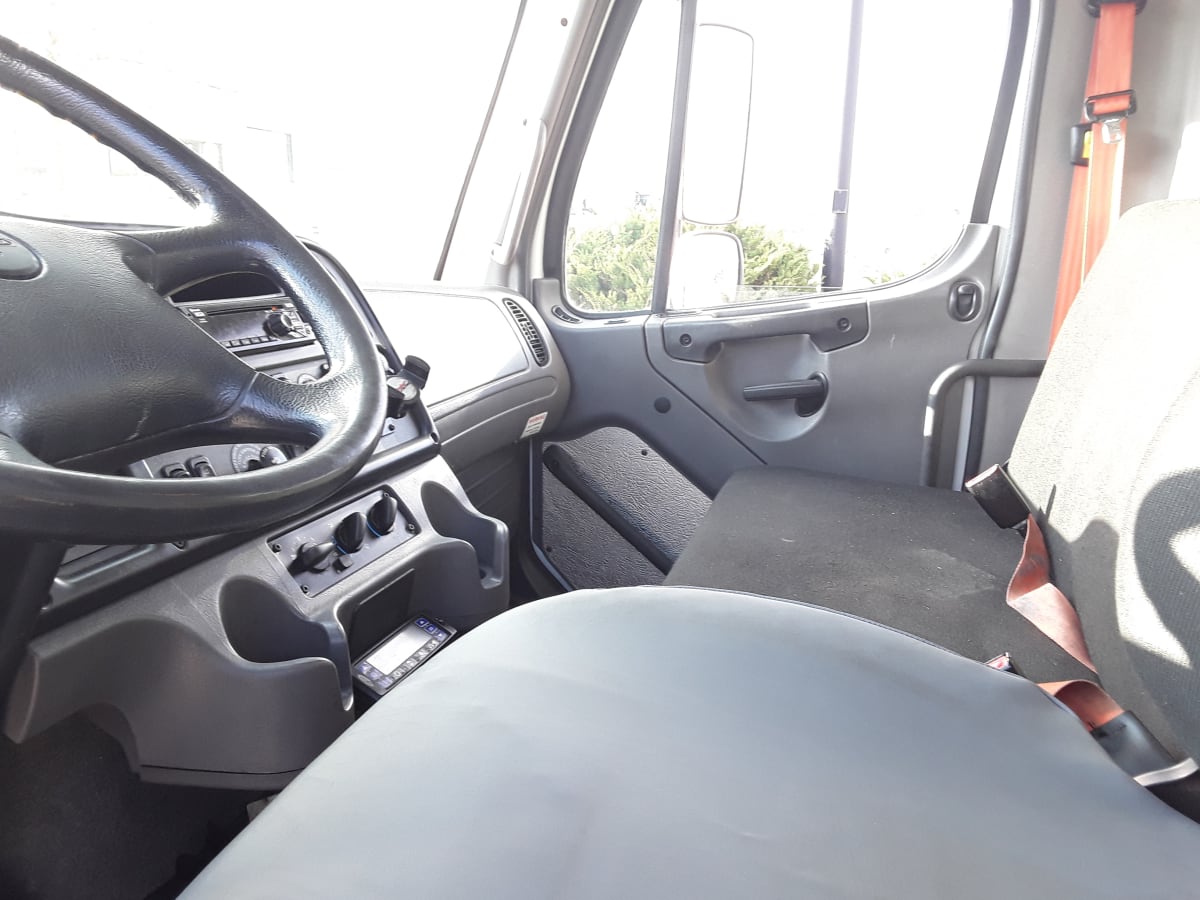 2018 Freightliner/Mercedes M2 106 685697