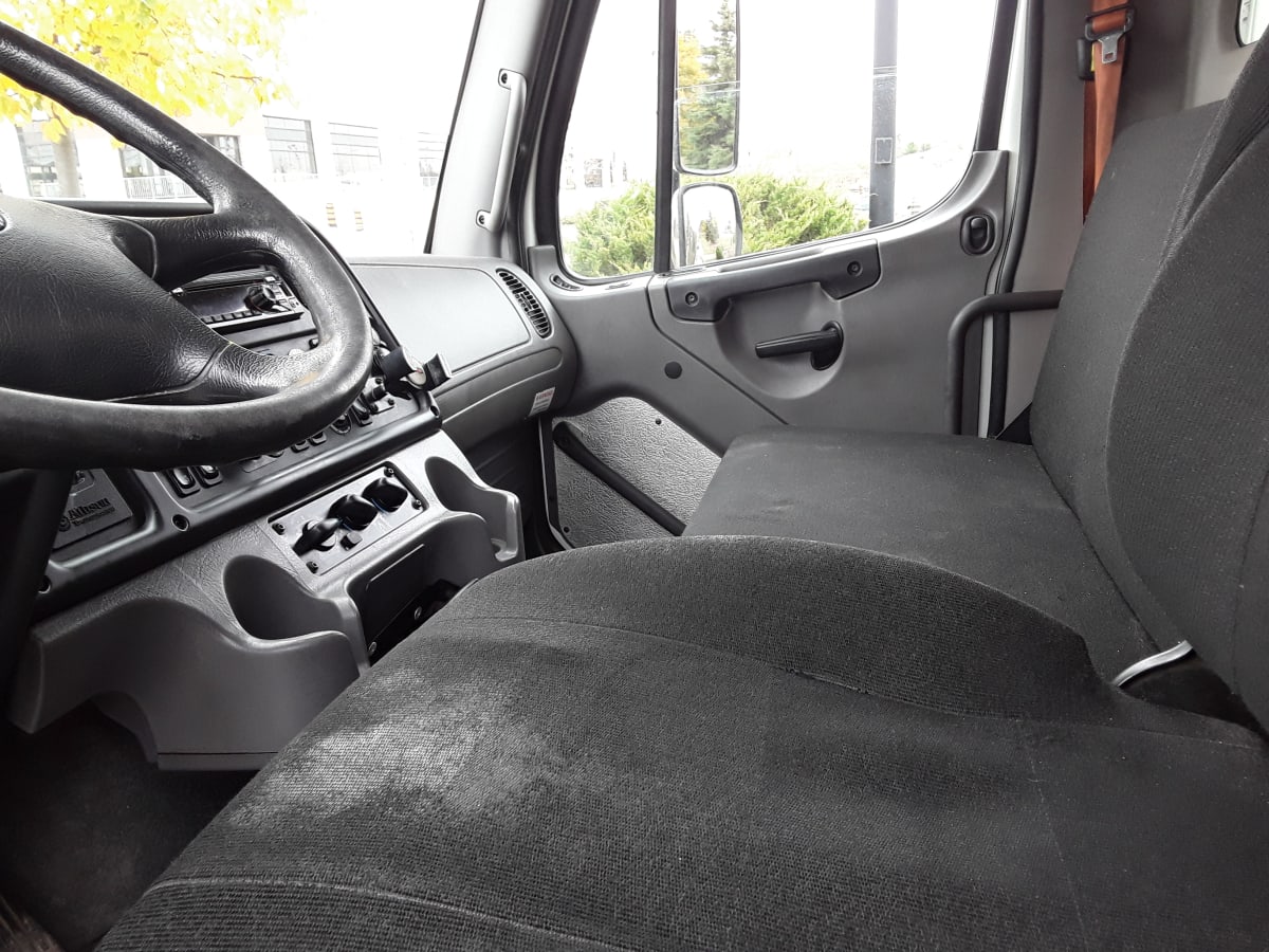 2018 Freightliner/Mercedes M2 106 685698