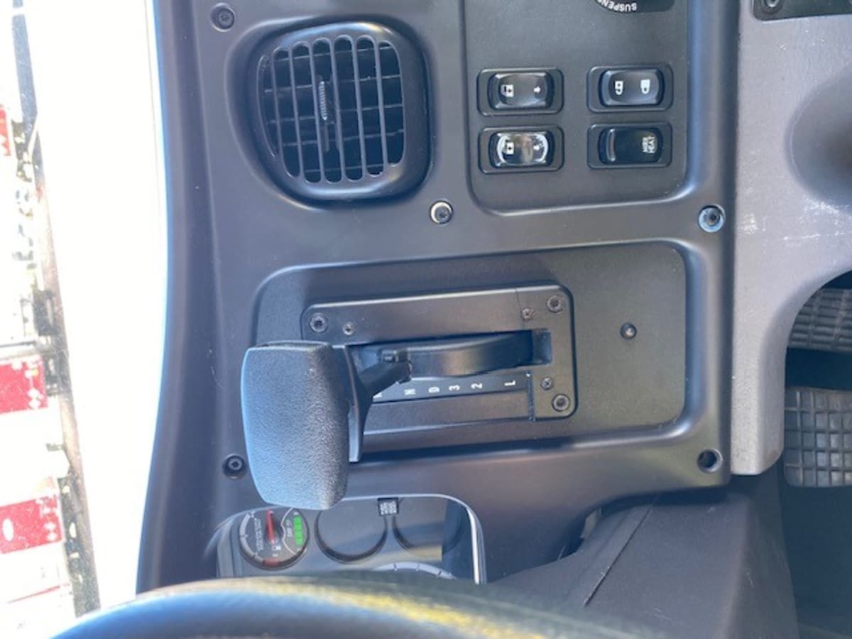 2018 Freightliner/Mercedes M2 106 685706