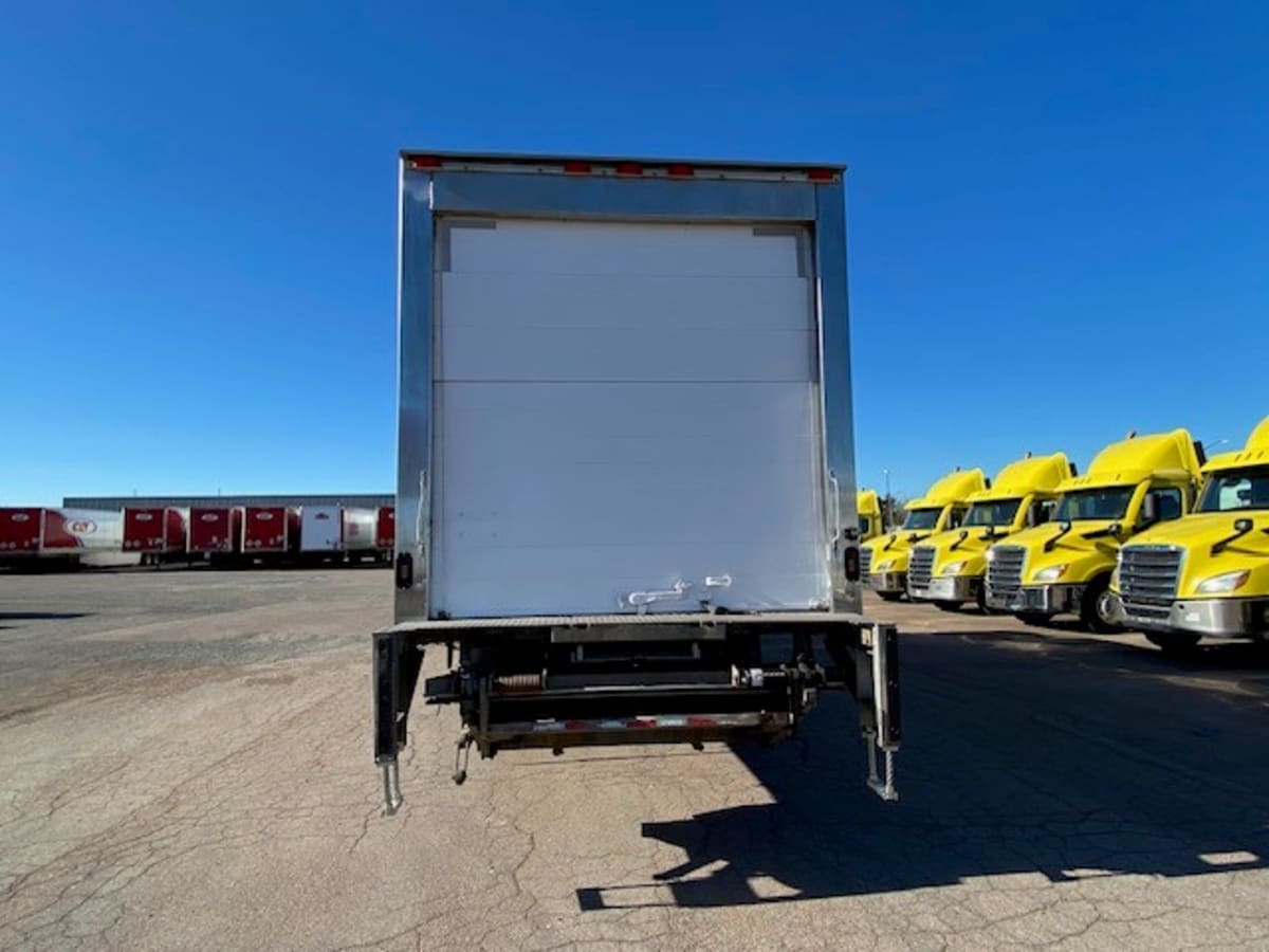 2018 Freightliner/Mercedes M2 106 685706