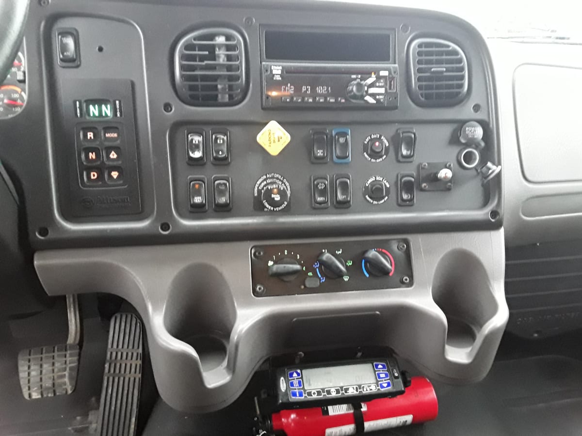 2018 Freightliner/Mercedes M2 106 685712
