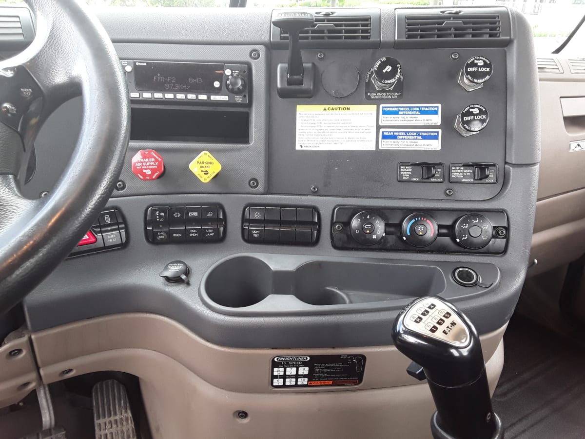 2018 Freightliner/Mercedes CASCADIA 125 685752